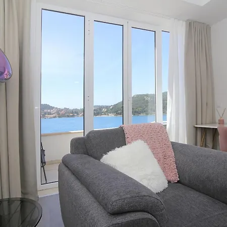 아파트 M 4 - Sea View, Breakfast & Free Garage Parking 자톤